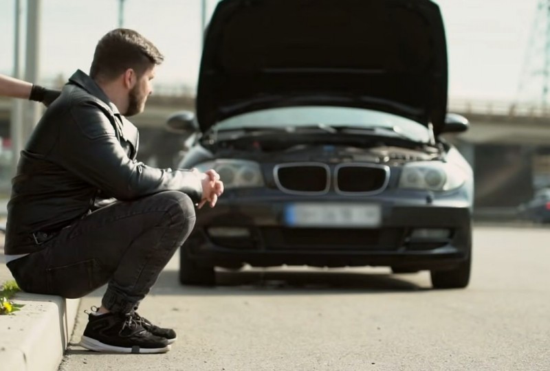 Šta treba (a šta ne treba) da radite ako vam se pregreje auto